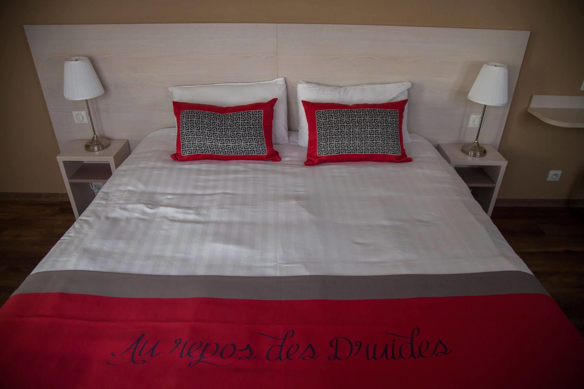 The Originals City, Le Relais Des Carnutes Brezolles Verneuil Sur Avre Экстерьер фото
