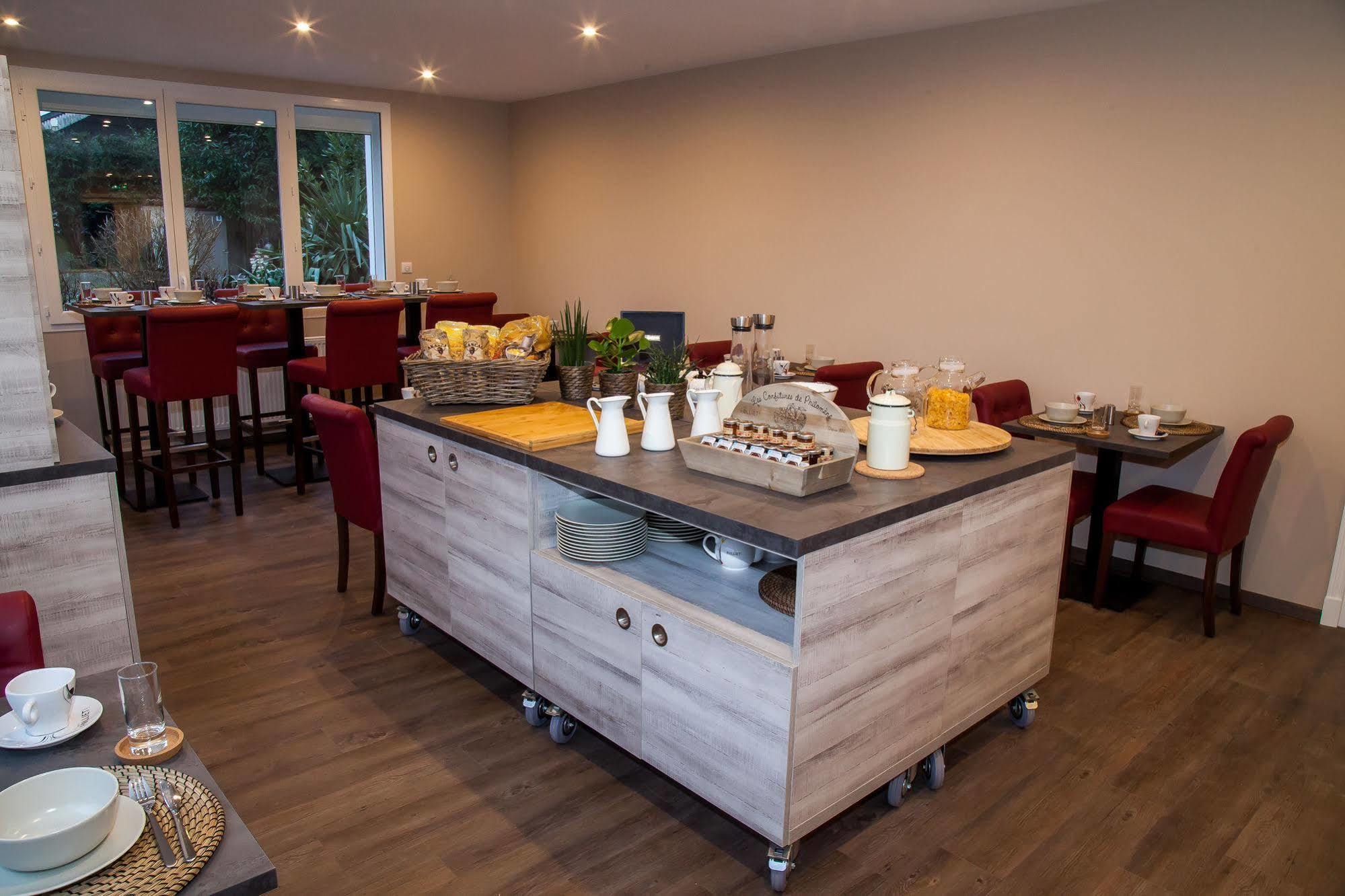 The Originals City, Le Relais Des Carnutes Brezolles Verneuil Sur Avre Экстерьер фото